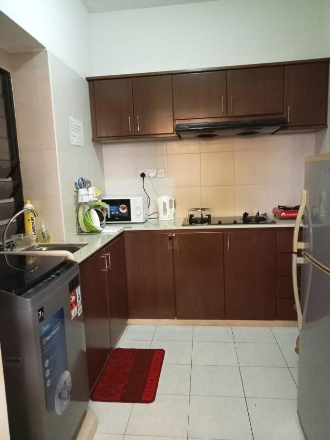 Sri Sayang Apartment *